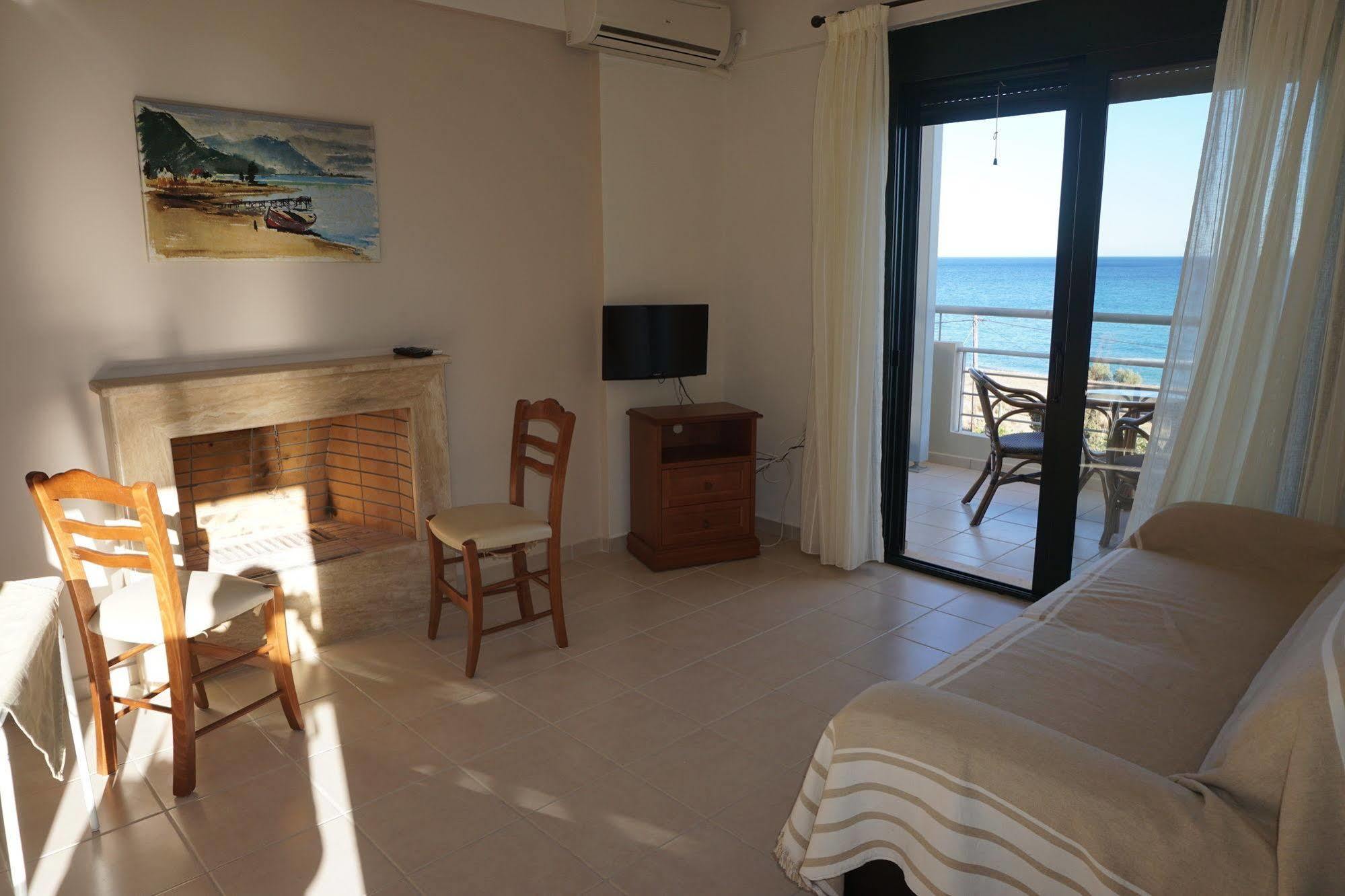 Portela Apartments Kampoula Keratokampos Esterno foto