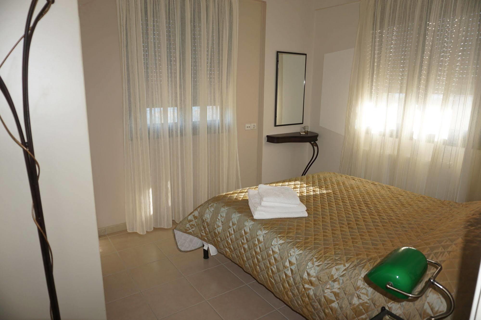 Portela Apartments Kampoula Keratokampos Esterno foto